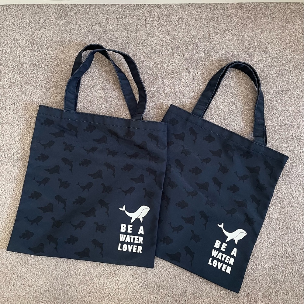 2/15$ Biotherm Navy Blue Tote Bags with Whale Print